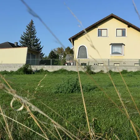 Zeitreise-ferienhaus Baden bei Wien